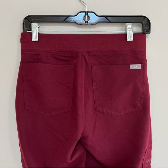 Figs High Waisted Zamora Jogger Scrub Pants in Burgundy, XXS - Picture 5 of 10
